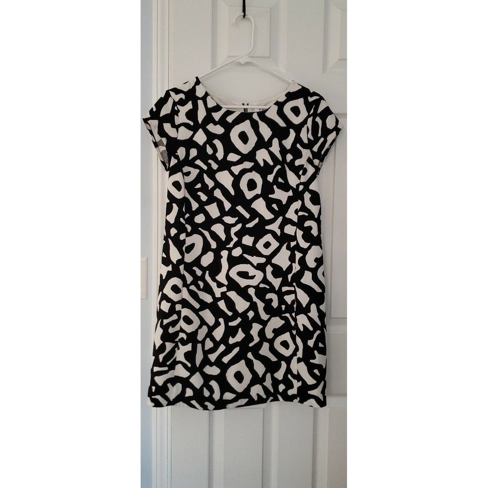 Cato Womans black and white Dress Size 6